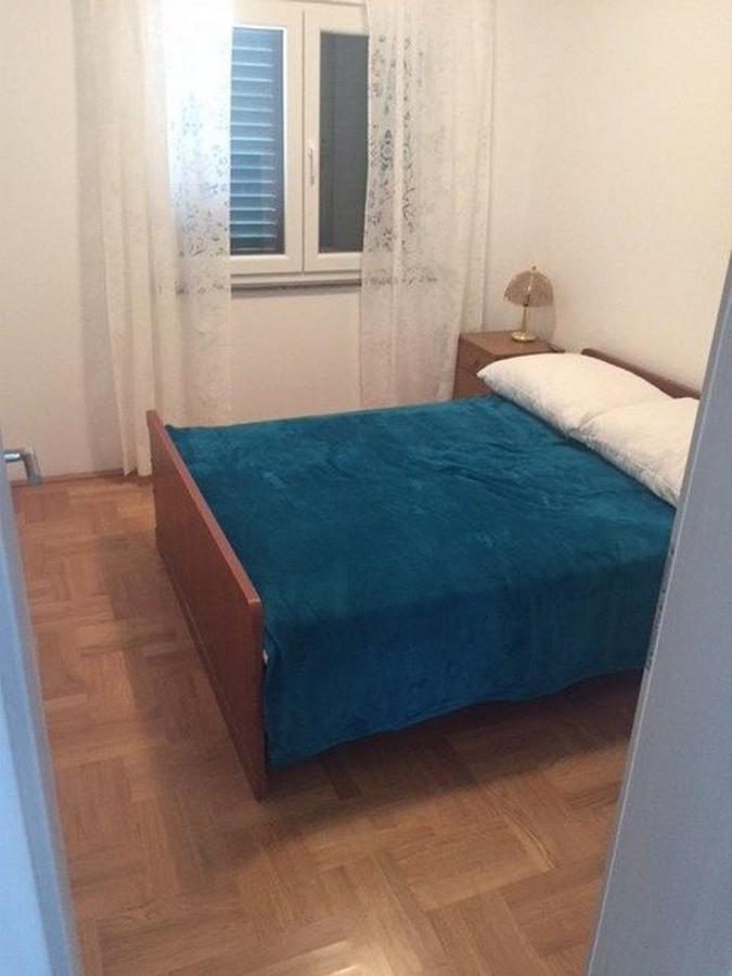 Apartment Jure Slatine Exteriör bild